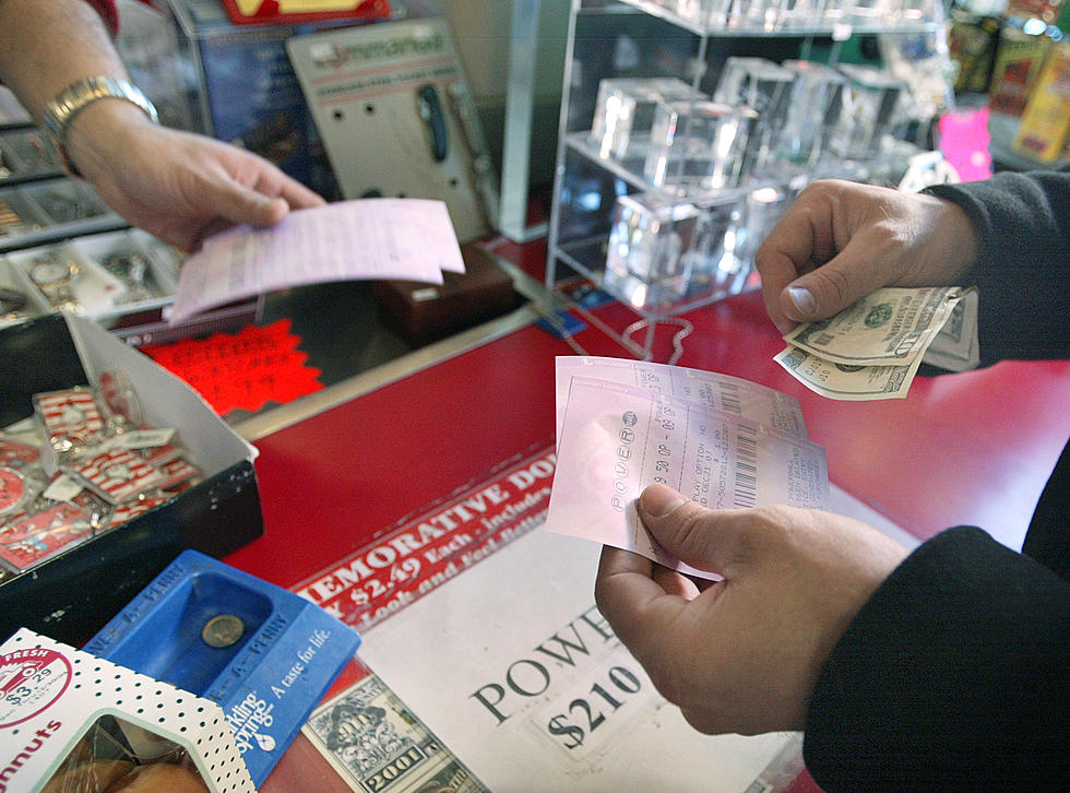 Waterford, Michigan Man Has to Convince His Wife He&#8217;s Not Joking About Lottery Win