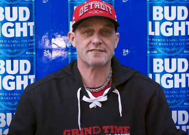 Darren McCarty Will be Signing Pre-Rolled Joints at a MI