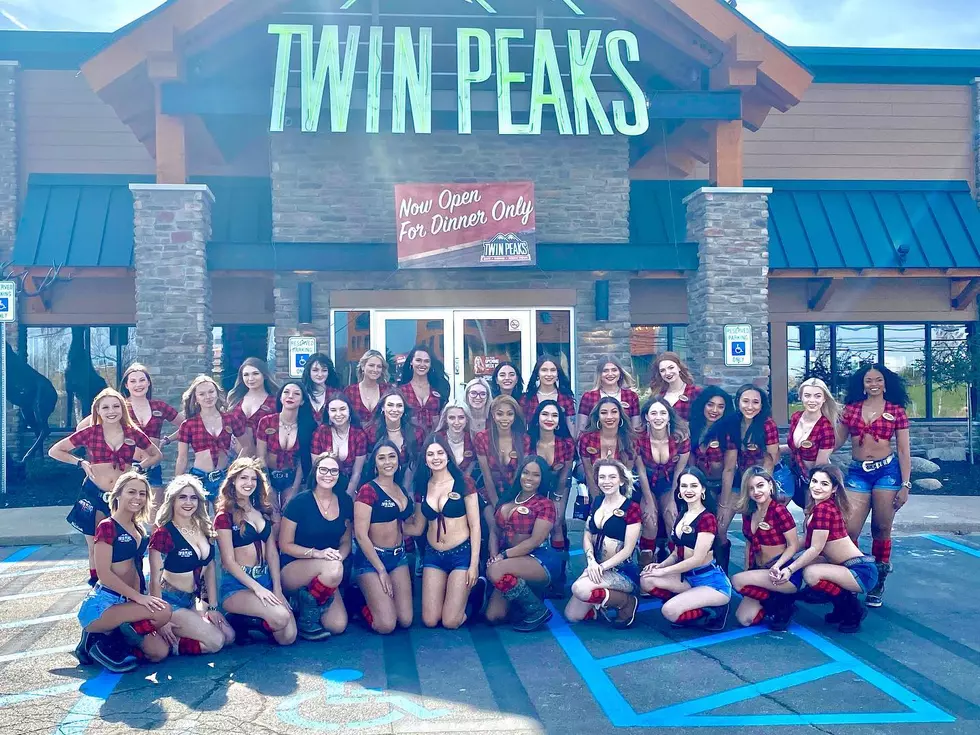Now Open Twin Peaks Restaurant In Auburn Hills