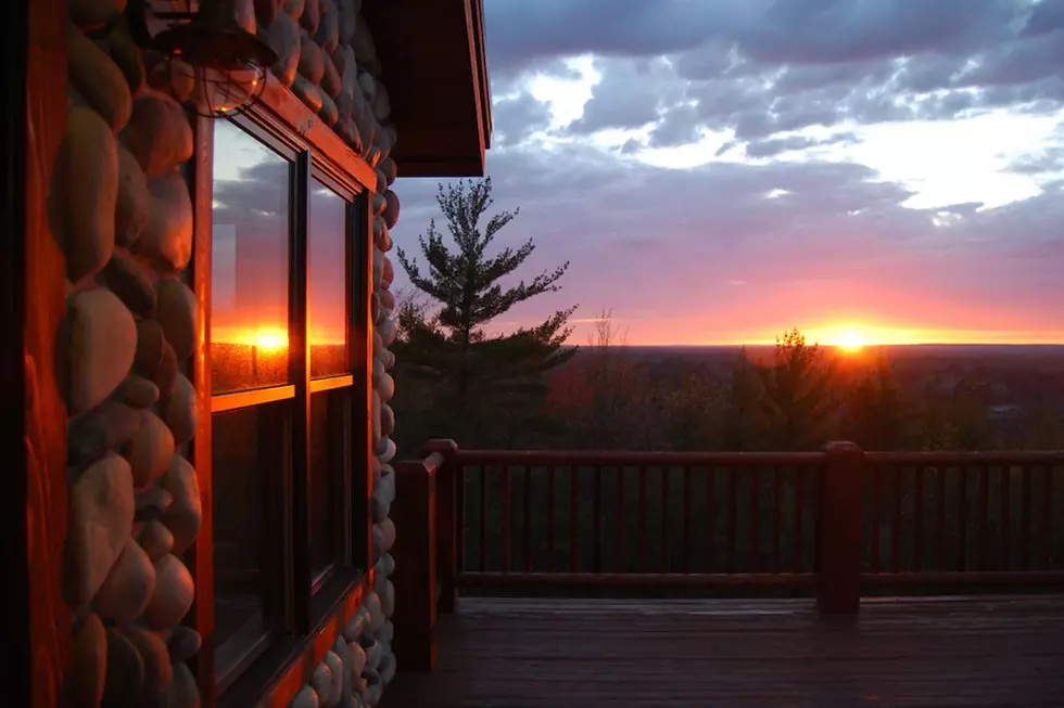 Mio, MI Cabin Sleeps 28 – Comes With Firepit Overlooking Ausable River Valley