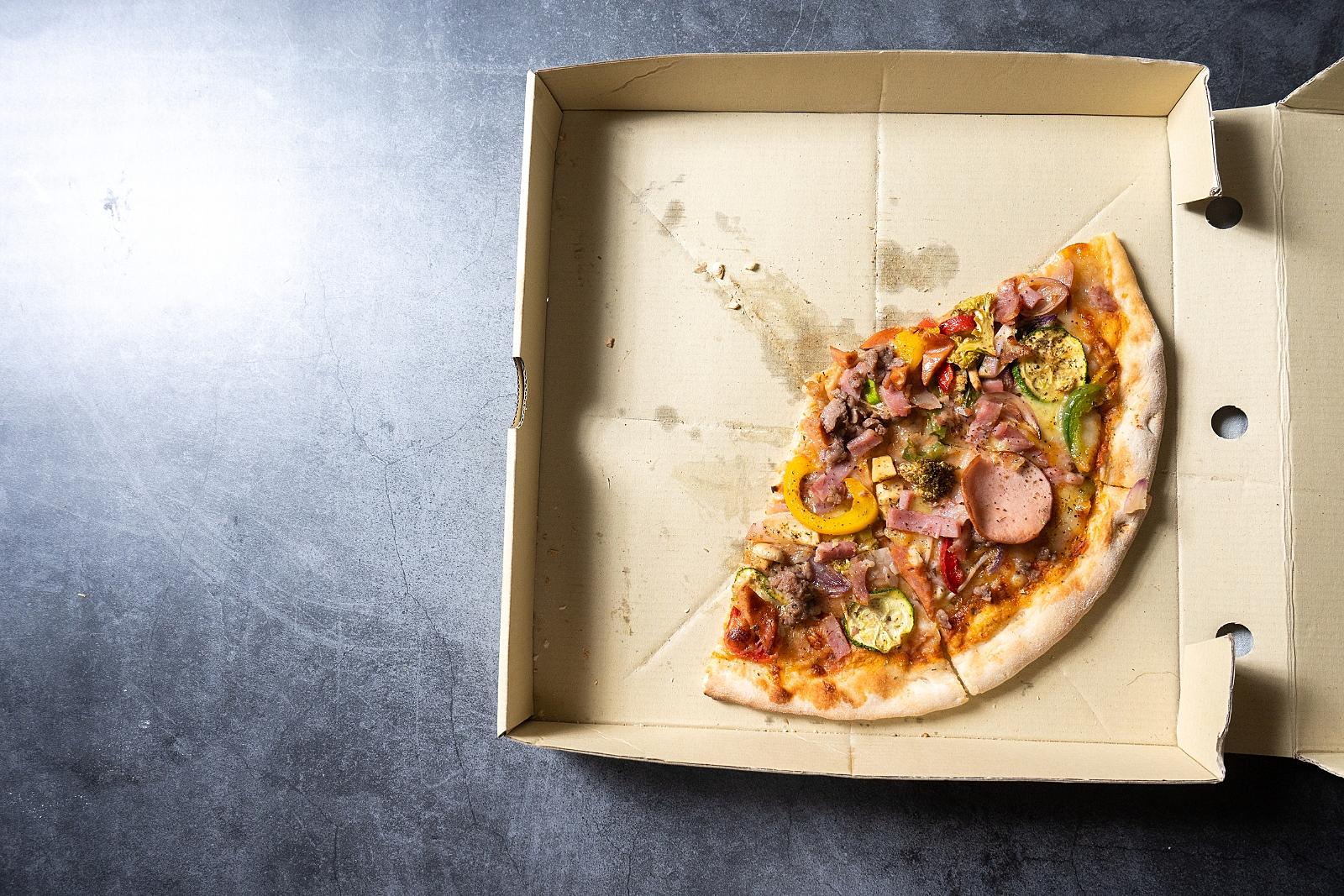 Turns Out Louis Vuitton's 'Pizza Box' Is Not Actually for Pizza