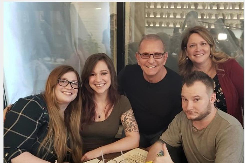 Grand Blanc Couple On ‘Restaurant: Impossible’ With Robert Irvine