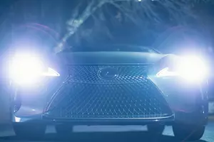 Headlight Glare in Michigan Prompts Push for New Federal Rules