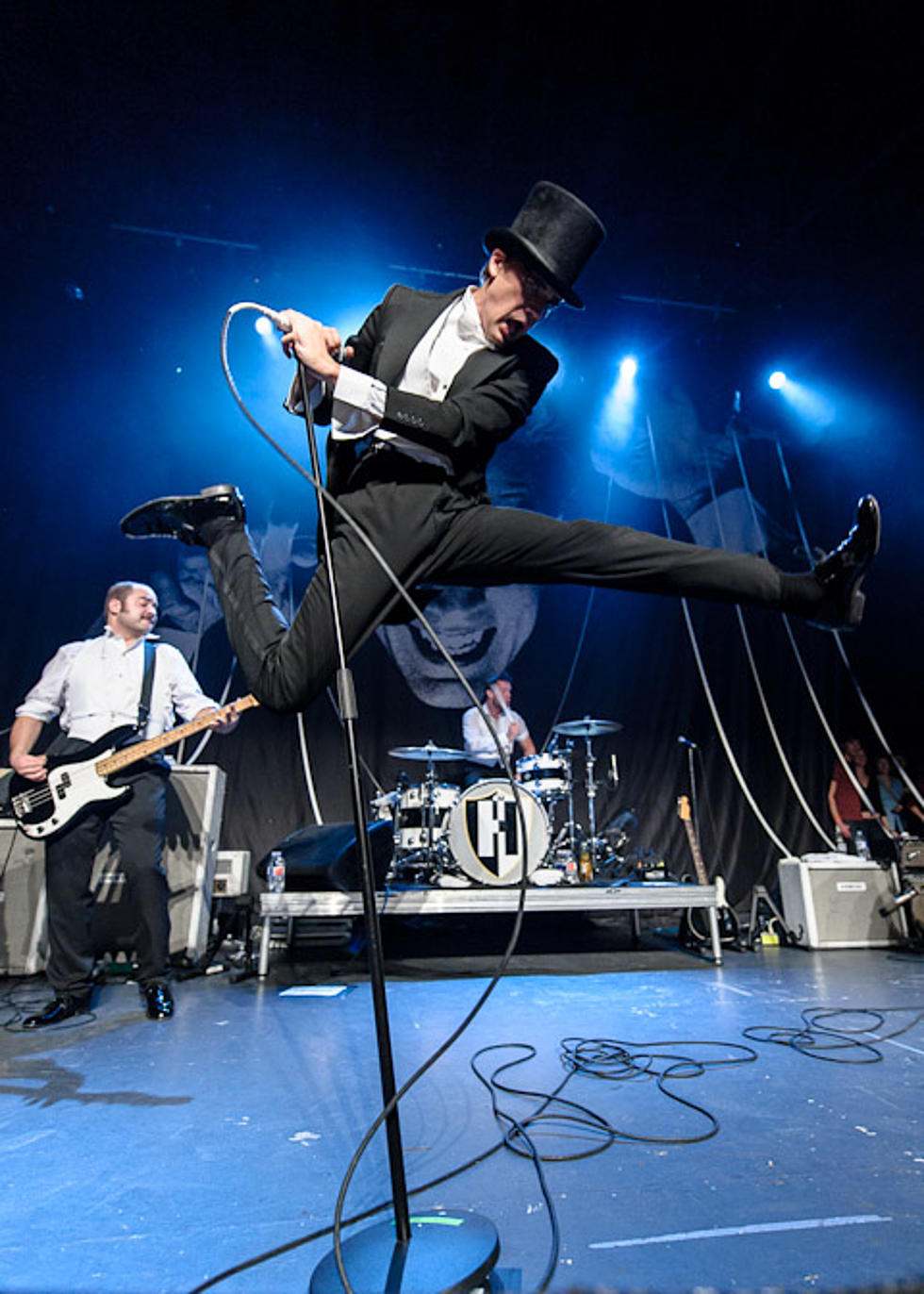 The Hives on tour, played Emo&#8217;s East (pics, setlist, dates)