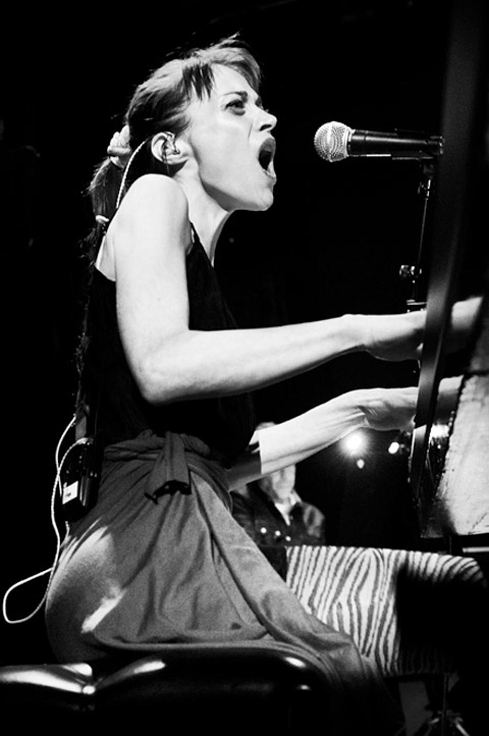 Fiona Apple expands tour, coming to TX for 2 shows (dates)