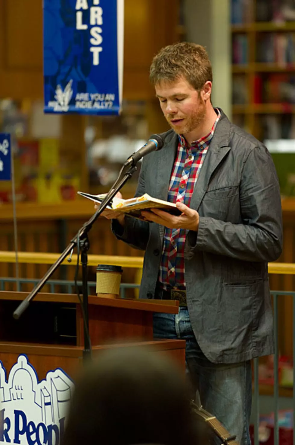 Josh Ritter read and performed at BookPeople (pics, videos)