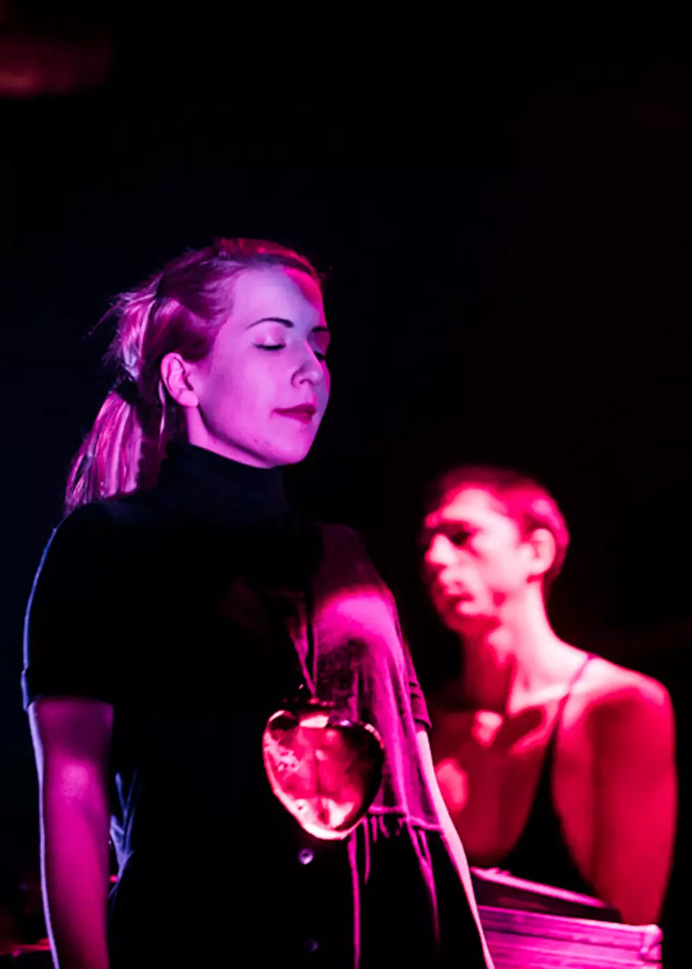 Austra played 2 nights @ ACL Live, added to SXSW, playing Moog &#038; BrooklynVegan shows (dates &#038; pics)