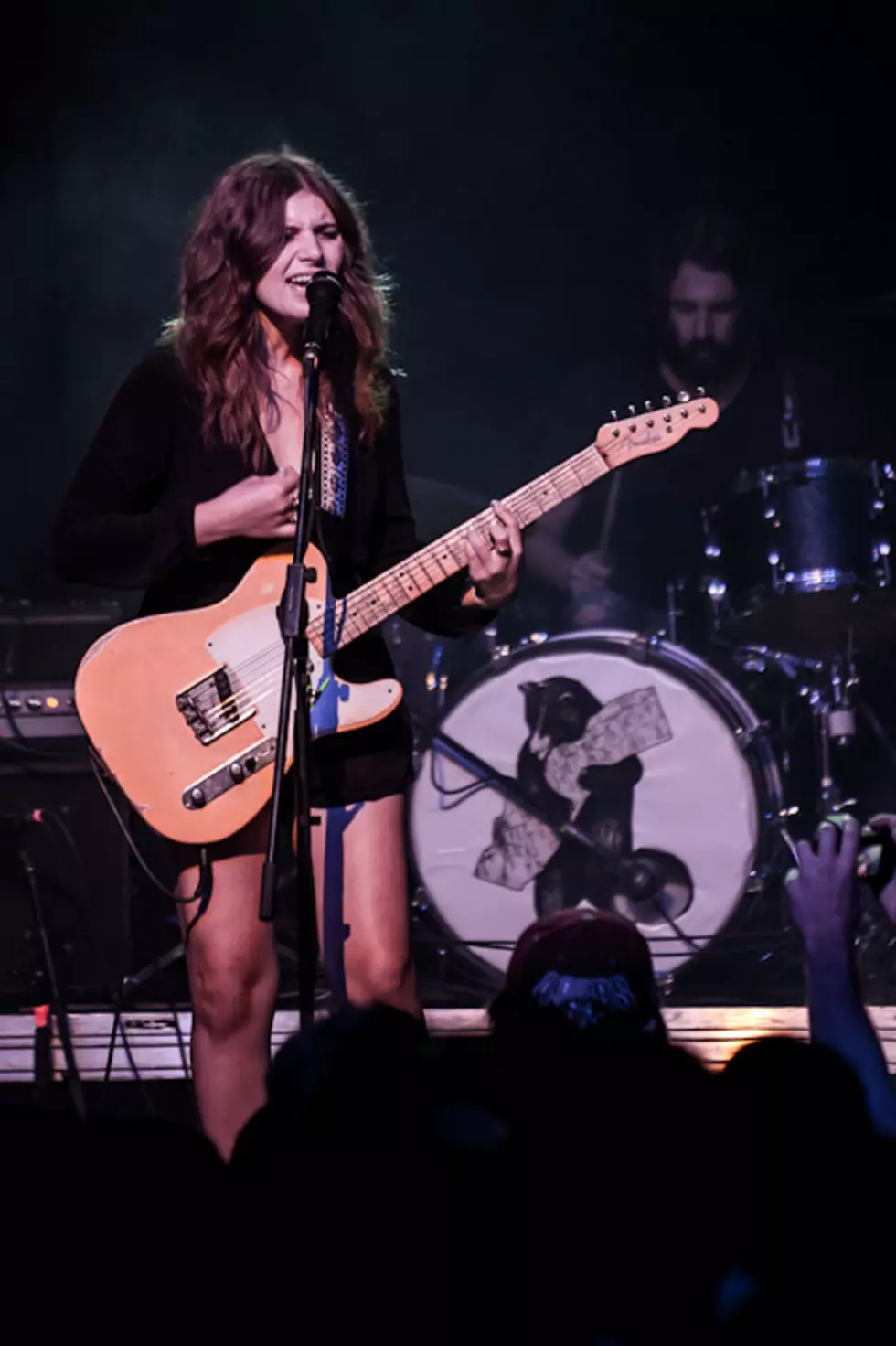 Best Coast finished off Chaos In Tejas @ Emo&#8217;s East w/ Lemuria &#038; Laura Stevenson on 6/3 (pics)