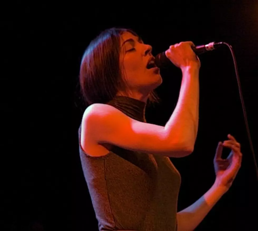 Chairlift played Schubas during TNK 2012, announced a tour (pics &#038; dates)