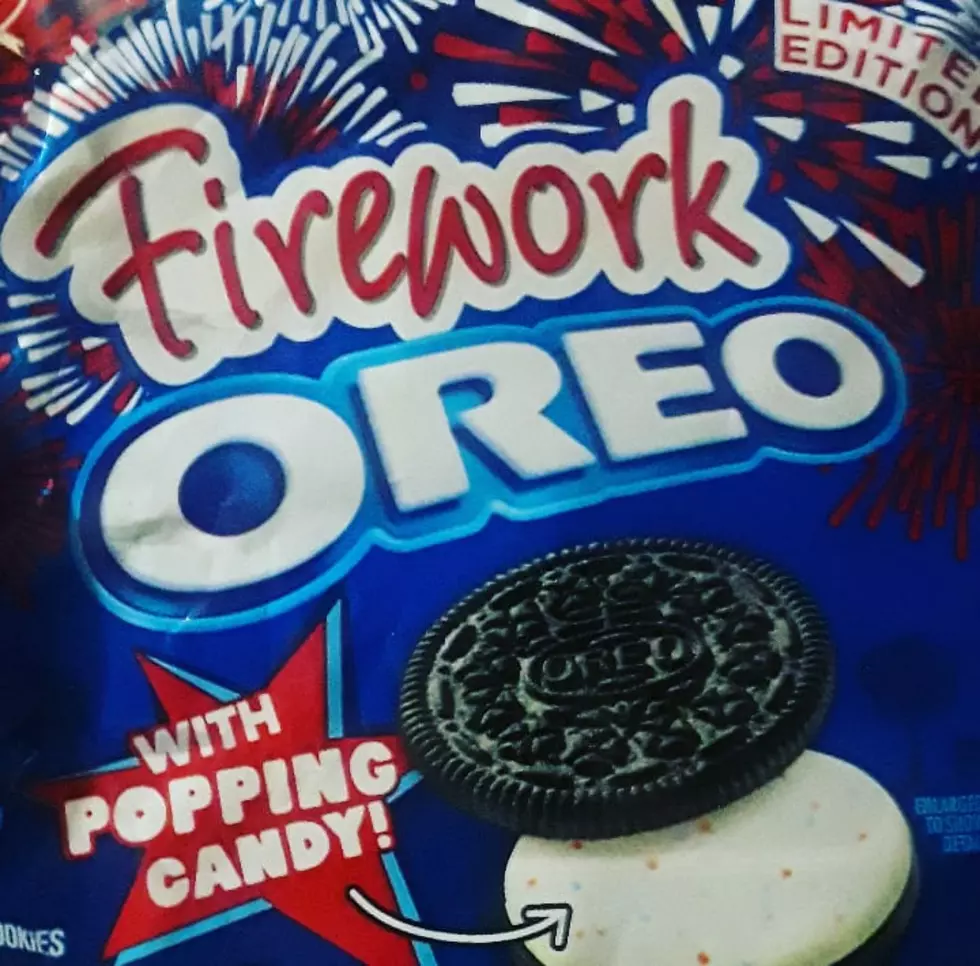 Here’s A Festive Food To Try This 4th Of July: Fireworks Oreos