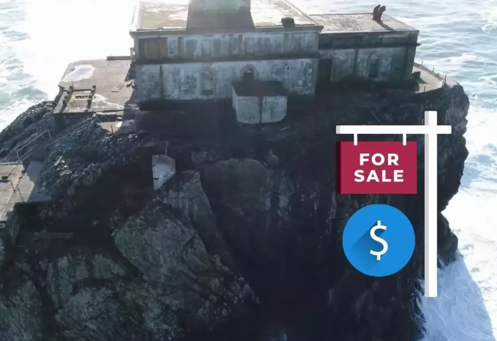 The 141 Year Old Terrible Tilly Light House in Oregon Is Now For Sale