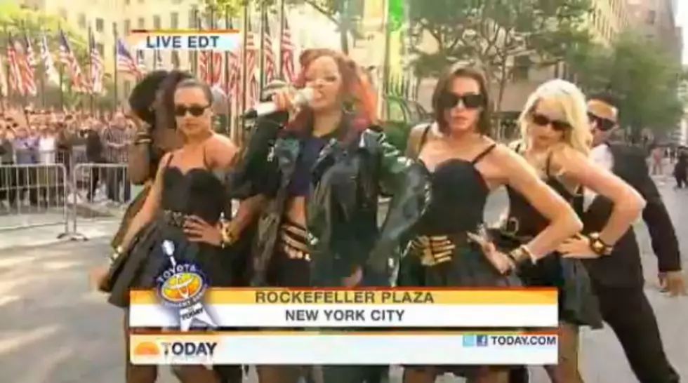Rihanna Performs Live On The Today Show [Video]