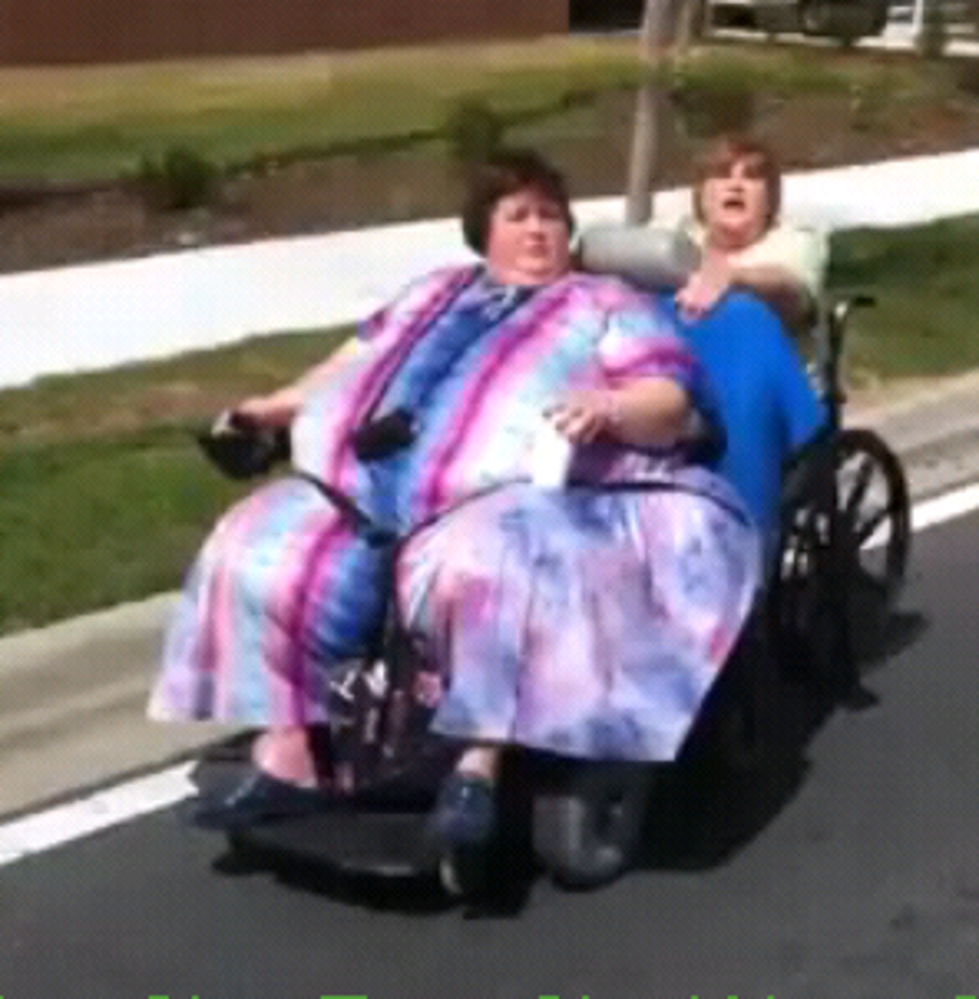 Two Overweight Women Ride the ‘Wheelchair Train’ [VIDEO]
