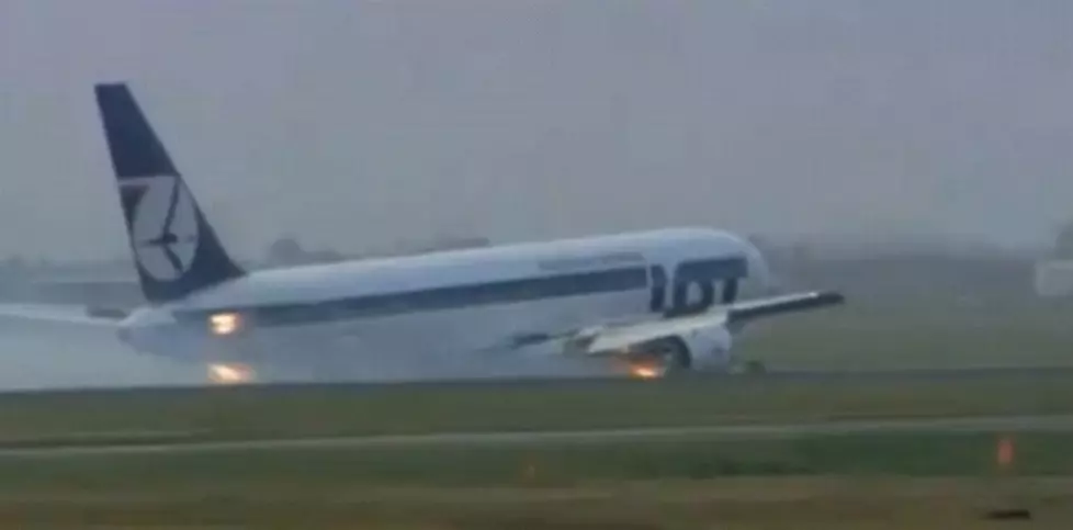 Airplane With No Landing Gear Makes Emergency Landing [Video]