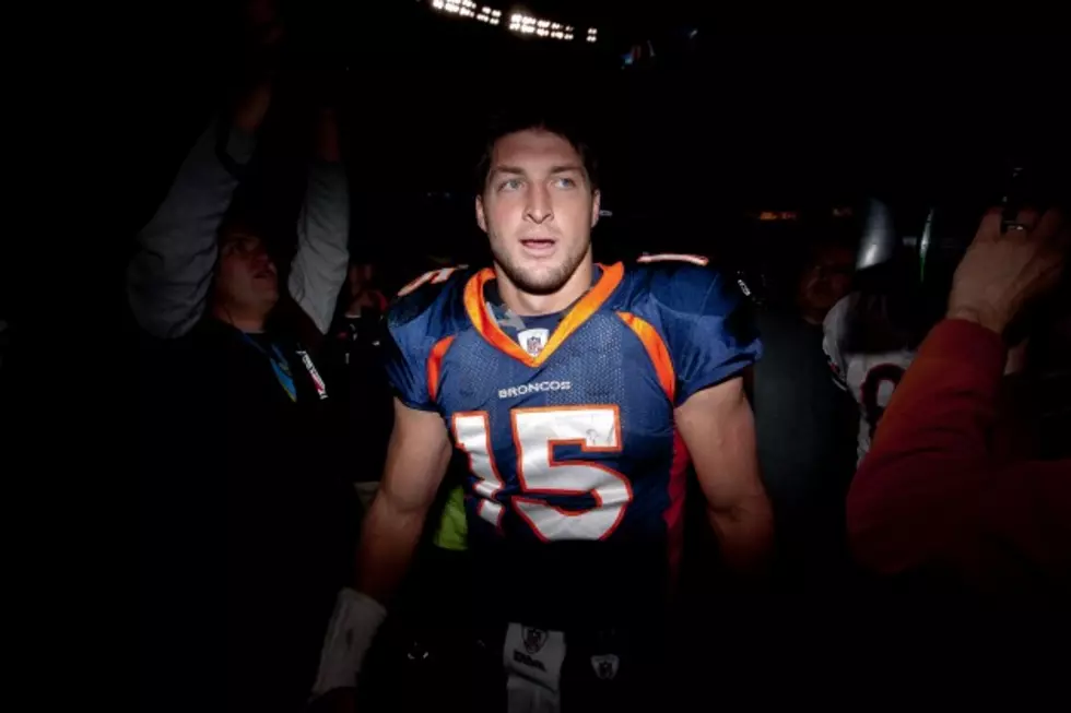 Tim Tebow &#8211; &#8216;All He Does Is Win&#8217; Mashup [Video]