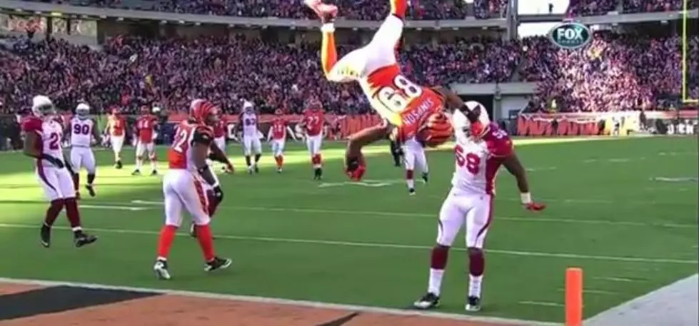 Bengals Reciever Jerome Simpson Flips For A Touchdown [Video]