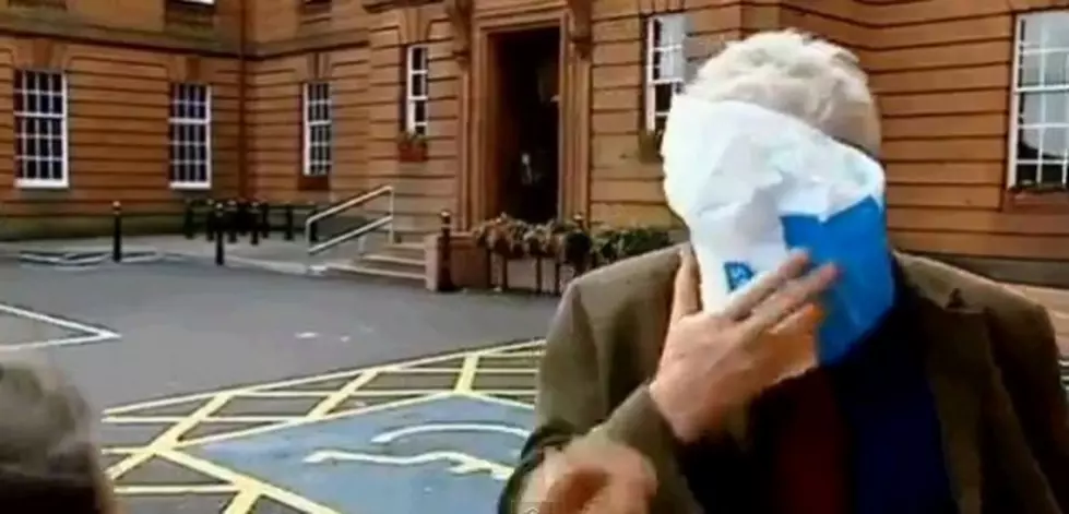 Plastic Bag Decides It&#8217;s Time For The Boring Interview To End [Video]