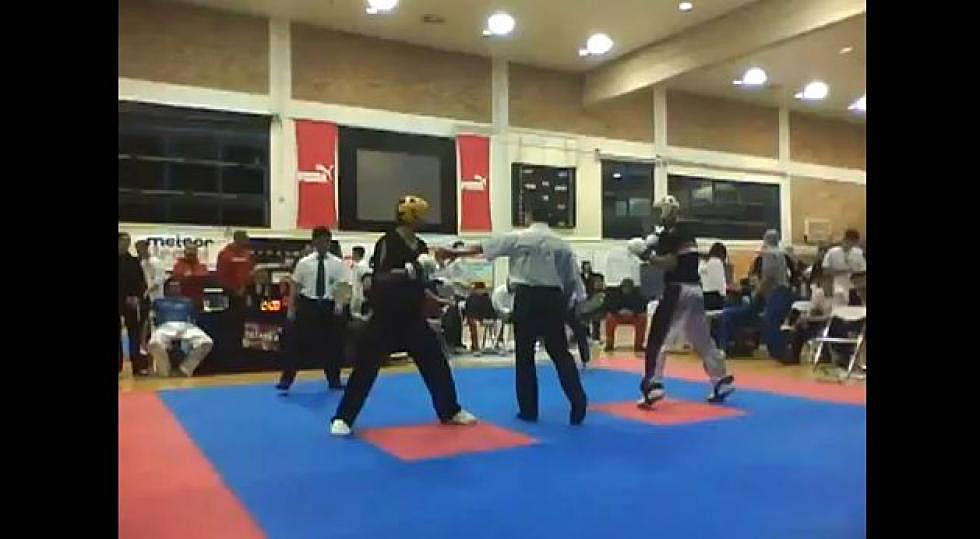 Worst Kick Boxing Finals Ever [Video]