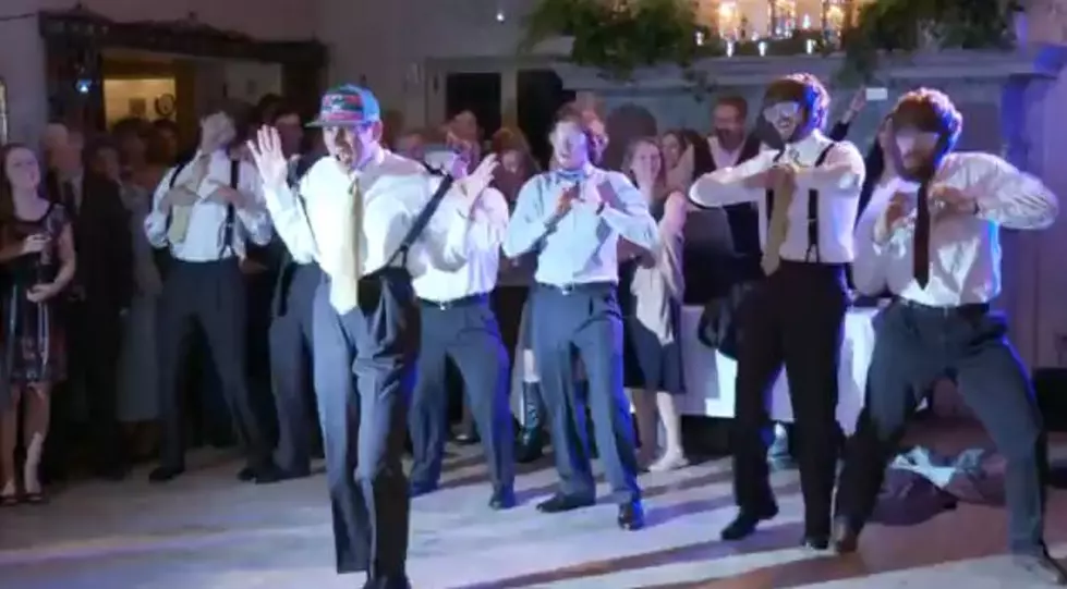 Groom Dances To Justin Bieber During Wedding [Video]