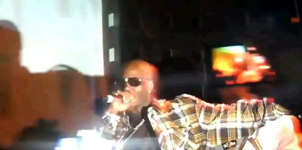 DMX Cries On Stage In New York, Thanking His Fans [Video]
