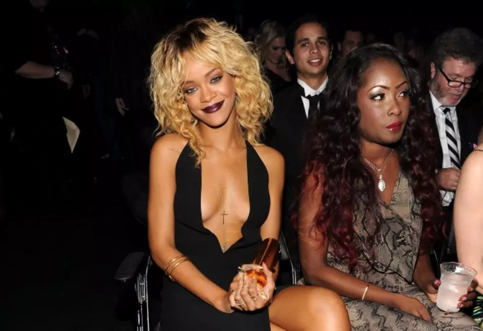 Rihanna Fans Sending Death Threats To Chris Brown&#8217;s Girlfriend