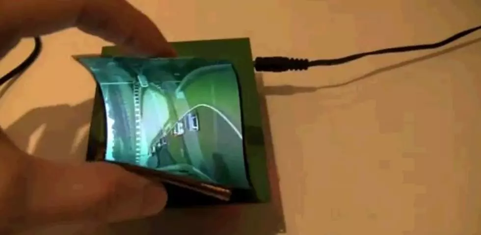 New Flexible Samsung Phone Almost Unbreakable [Video]