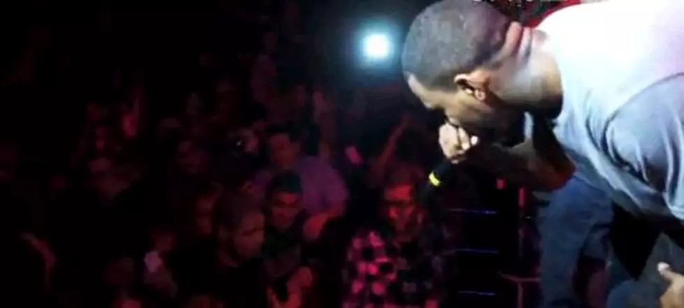 &#8216;The Game&#8217; Stops His Concert To Help A Fan [Video]