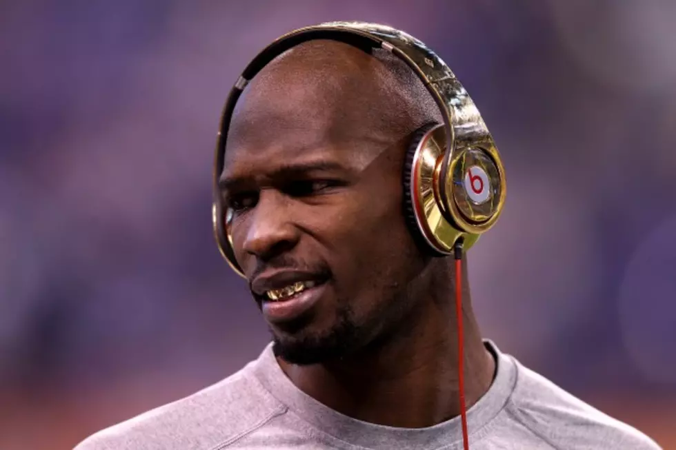 Thief Steals Chad Ochocinco&#8217;s Wallet, iPod &#038; Starbucks Gold Card [Video]