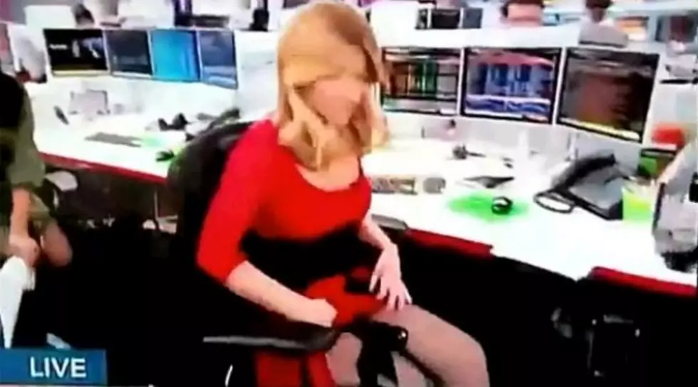 Reporter Caught Adjusting Her Upskirt During Live Broadcast [Video]