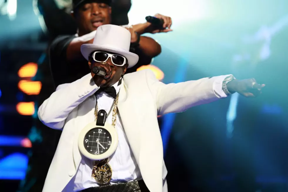 Flavor Flav Acts as Hype Man for Southwest Flight to Las Vegas [Audio]