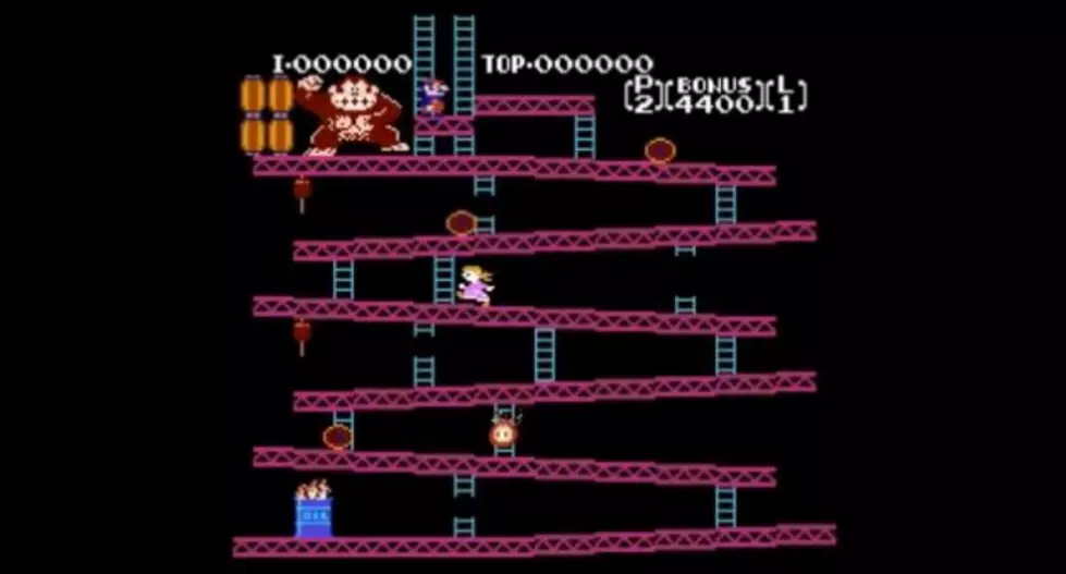 Amazing Dad Helps His Girl Be The Hero In &#8216;Donkey Kong&#8217; [Video]