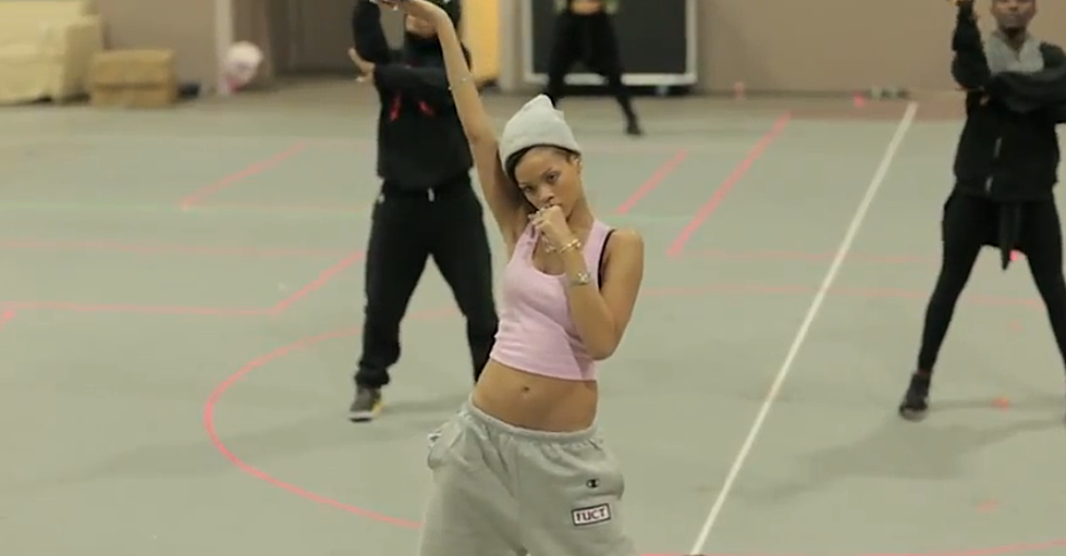 Rihanna Rehearses Her ‘Stripper and Hood’ Dance for Diamonds World Tour