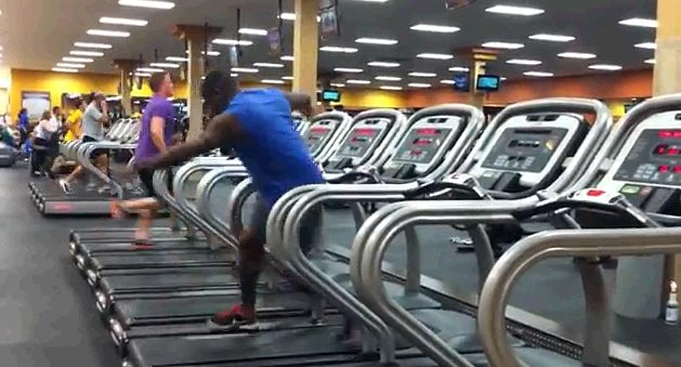 Treadmill Dancer Owns The Gym With His Amazing Moves [Video]