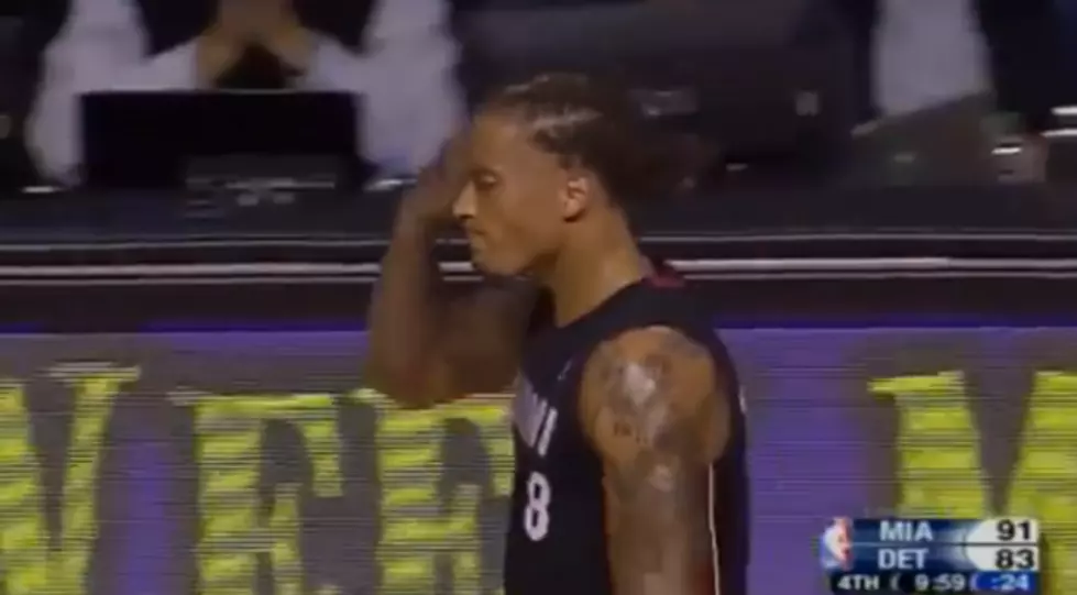 Michael Beasley Punched Himself In The Head During The Pistons Game And Needed Treatment [Video]