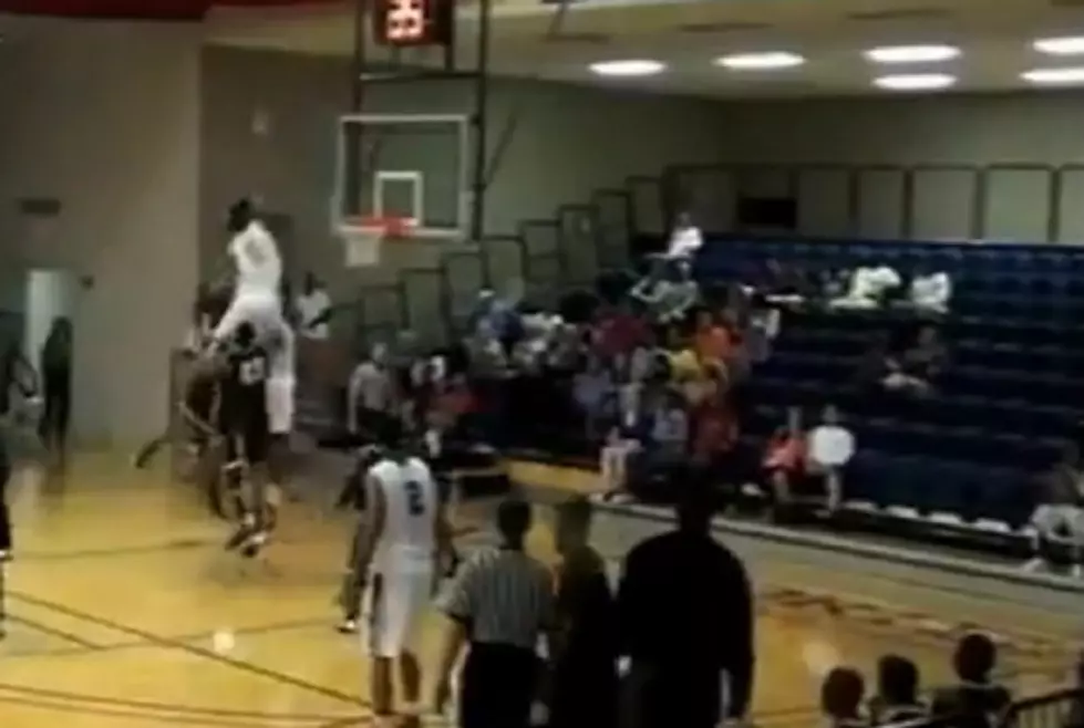 Javonte Douglas Is The Early Leader For Dunk Of The Year [Video]