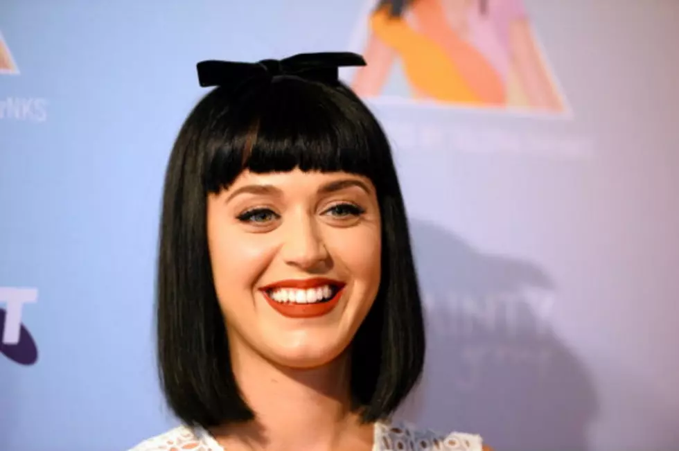 Katy Perry Plays Weather Girl On Australian News [VIDEO]