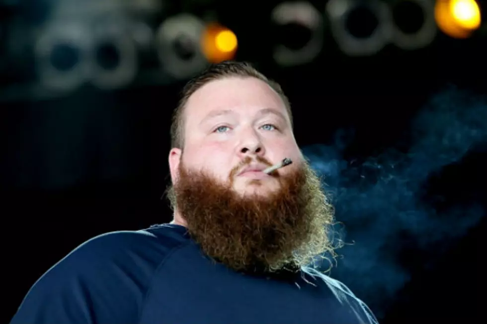 Action Bronson Takes A Quick Bathroom Break During His Performance And Never Stops Rapping [VIDEO]