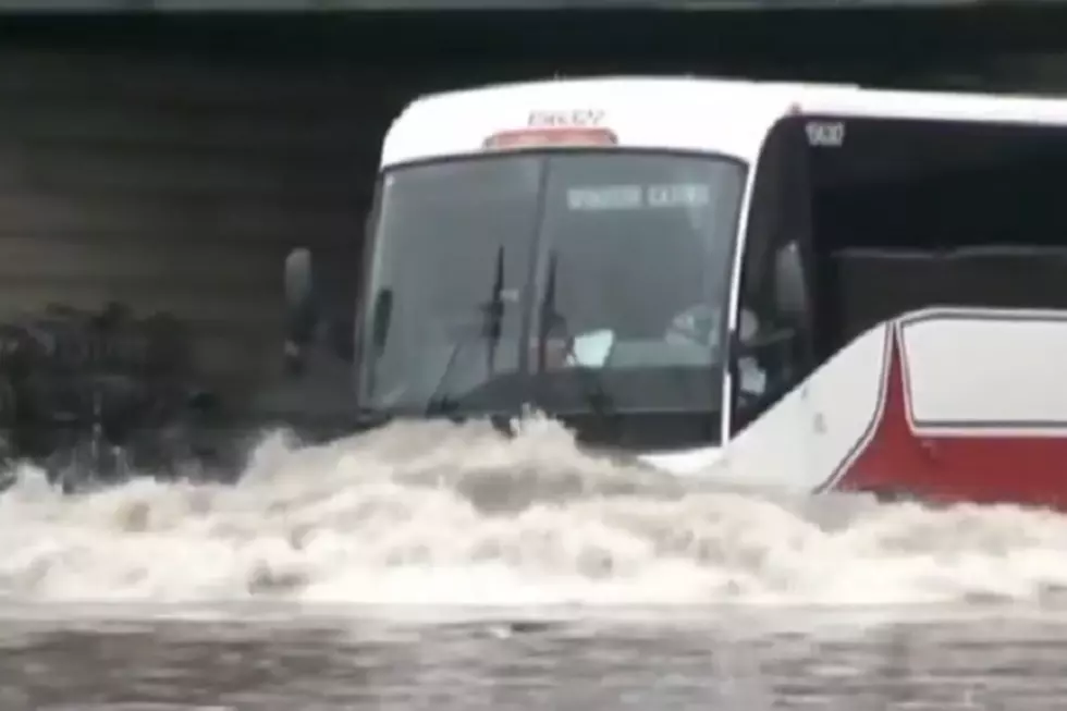 Detroit Flooding Closes Many Major Roadways [Video]