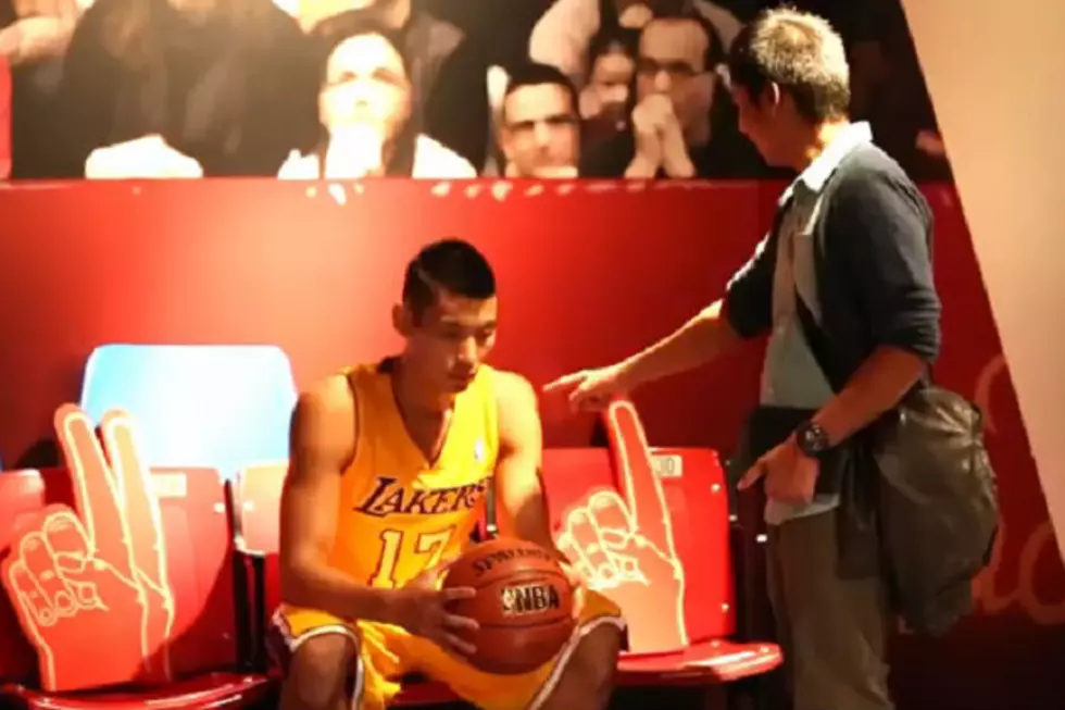 Jeremy Lin Scares People At Madame Tussauds [Video]