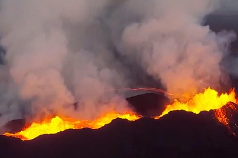 Drone Gets Amazing Footage Inside Iceland Volcano Before The Camera Melts [Video]