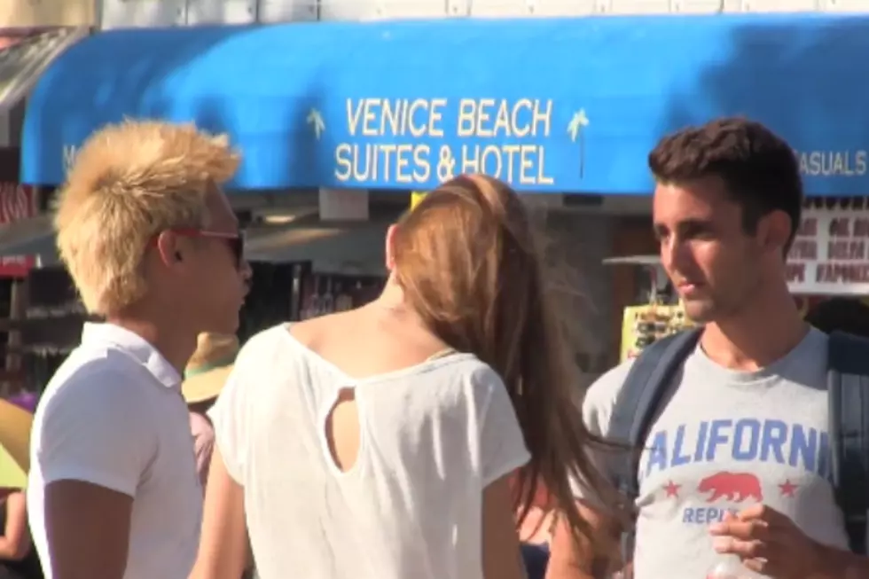 Guy Asks Strangers To Have Sex With His Girlfriend So He Can Watch [VIDEO]