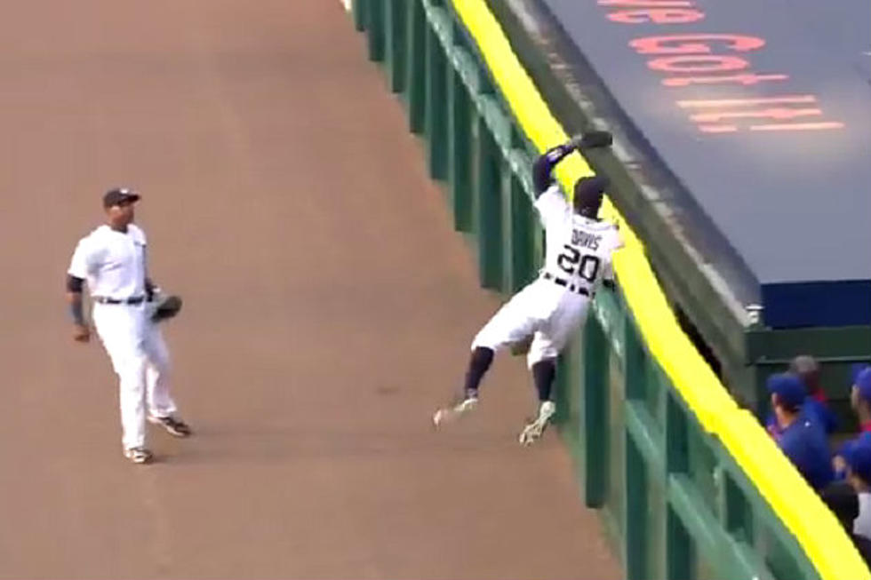 Rajai Davis Robs A Homerun With This Amazing Catch [Video]