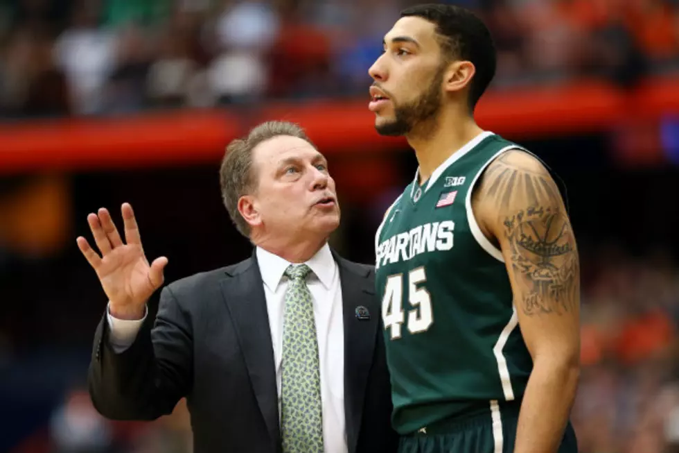 Denzel Valentine Leads Michigan State Past Kansas With A Triple Double