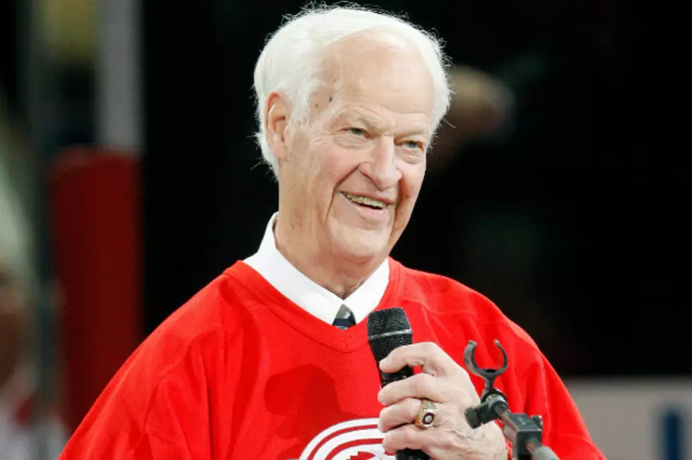 Sign The Petition To Name New Red Wings Arena ‘Gordie Howe Arena’ [Video]