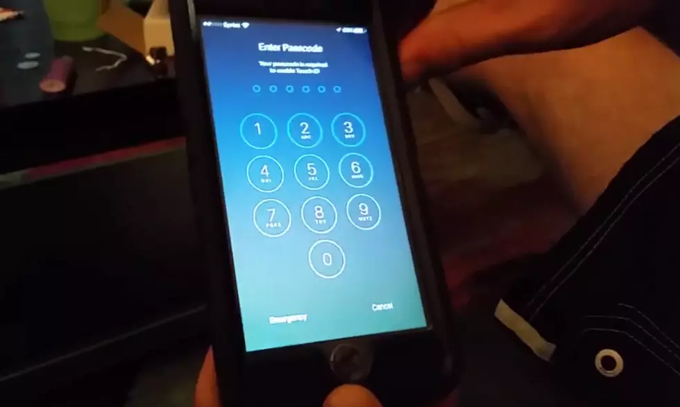 Simple iPhone Hack Lets Anyone Send Texts, Emails, And Phone Calls [Video]