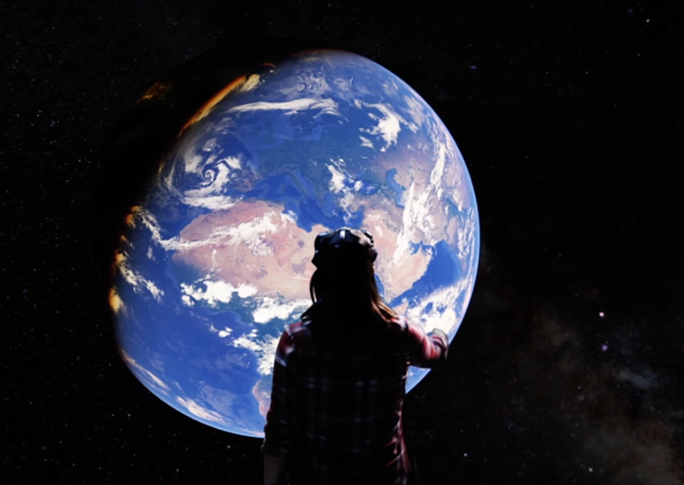 Google Earth’s New Virtual Reality Headset Is Mind Blowing [Video]