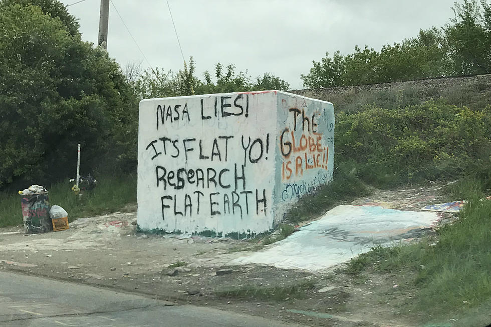 Iconic Flint Rock Confirms Flat Earth Conspiracy Theory