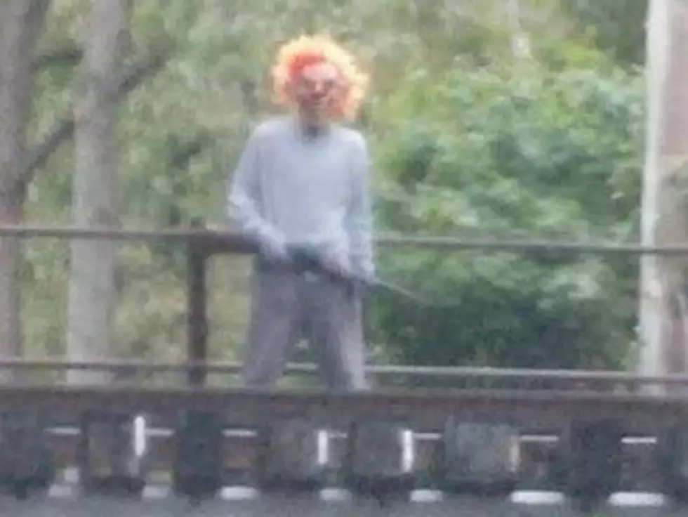 Police Investigate Creepy Clown With Gun on Hudson Valley Bridge