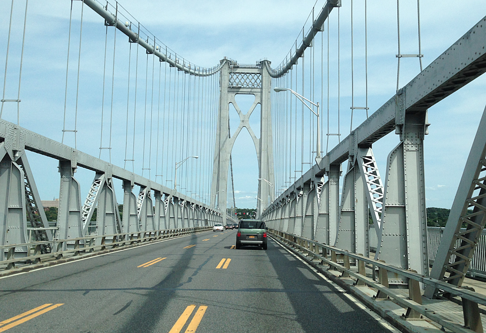 Driver Fleeing Stabbing Involved in Fatal Mid-Hudson Bridge Accident, Police Say