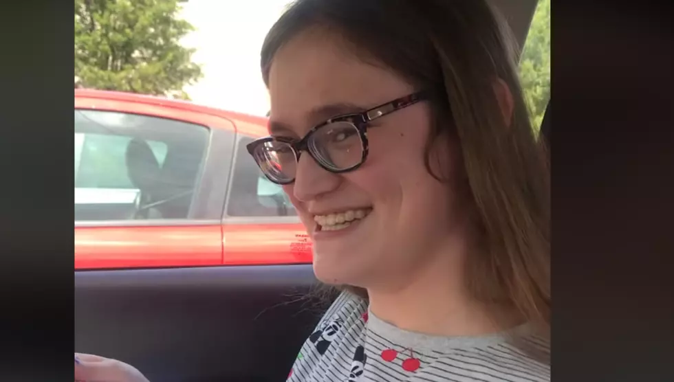 Hudson Valley Woman's Reaction To 1st Paycheck is Priceless